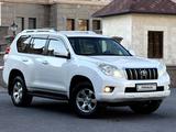 Toyota Land Cruiser Prado 2013 года за 13 700 000 тг. в Астана