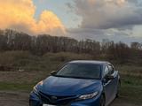 Toyota Camry 2019 годаүшін11 000 000 тг. в Астана – фото 2