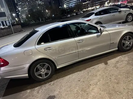 Mercedes-Benz E 320 2002 года за 4 900 000 тг. в Астана – фото 8