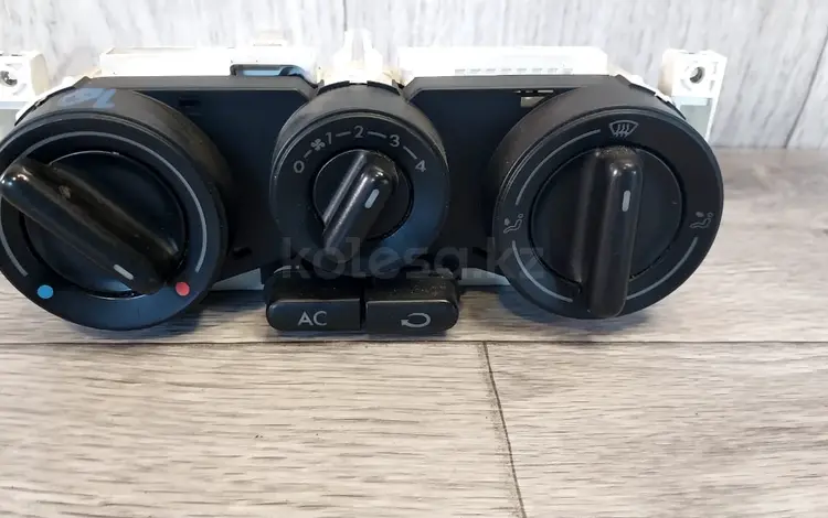 Блок управления печкой Volkswagen Jetta за 15 000 тг. в Караганда