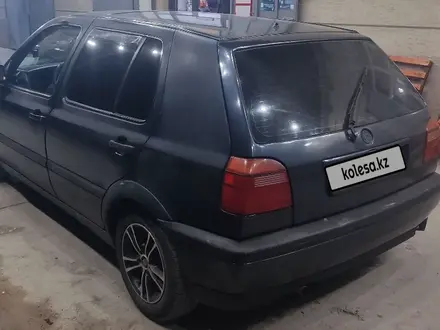 Volkswagen Golf 1993 года за 1 100 000 тг. в Туркестан – фото 3