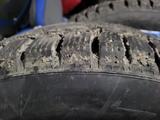 Pirelli зимние шипованные шины. за 110 000 тг. в Усть-Каменогорск – фото 3