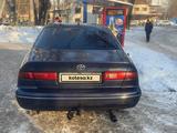 Toyota Camry 1997 годаfor3 300 000 тг. в Алматы – фото 2