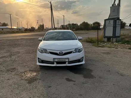 Toyota Camry 2013 года за 9 000 000 тг. в Тараз – фото 2