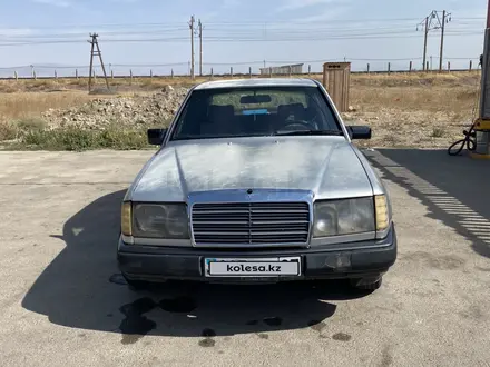 Mercedes-Benz E 230 1990 года за 1 100 000 тг. в Тараз