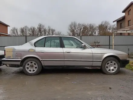 BMW 520 1991 года за 999 999 тг. в Астана