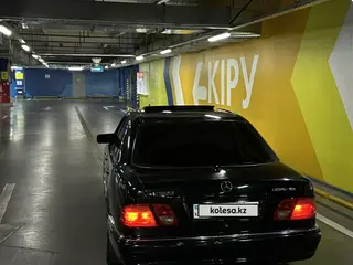 Mercedes-Benz E 55 AMG