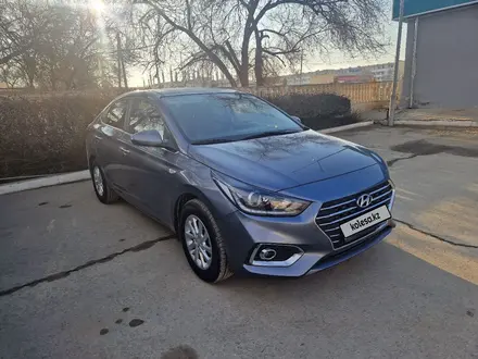 Hyundai Accent 2019 года за 7 200 000 тг. в Жанаозен – фото 5