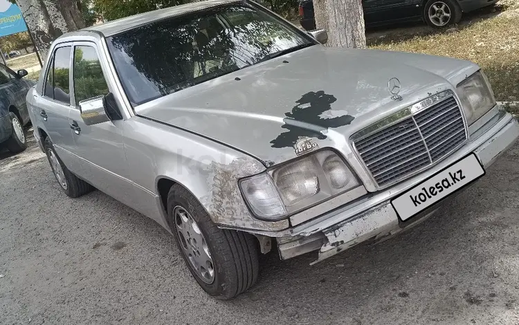 Mercedes-Benz E 220 1993 года за 1 500 000 тг. в Талдыкорган