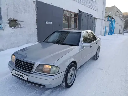 Mercedes-Benz C 200 1994 года за 1 600 000 тг. в Петропавловск