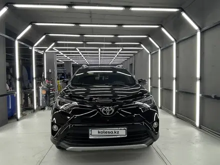 Toyota RAV4 2018 года за 13 000 000 тг. в Астана – фото 5