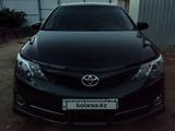 Toyota Camry 2013 года за 8 200 000 тг. в Актобе