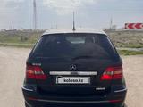 Mercedes-Benz B 170 2007 года за 3 000 000 тг. в Атырау – фото 5