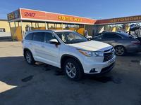 Toyota Highlander 2014 годаfor13 000 000 тг. в Уральск