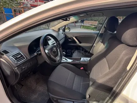 Toyota Avensis 2013 года за 7 000 000 тг. в Алматы – фото 14