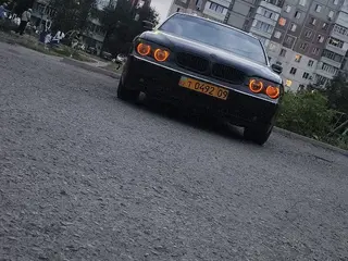 BMW 7 Series, 2003