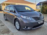 Toyota Sienna 2014 года за 9 000 000 тг. в Атырау