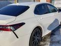 Toyota Camry 2021 годаfor12 800 000 тг. в Уральск – фото 3