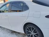 Toyota Camry 2021 годаүшін12 800 000 тг. в Уральск – фото 5