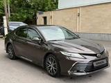 Toyota Camry 2021 года за 16 500 000 тг. в Шымкент