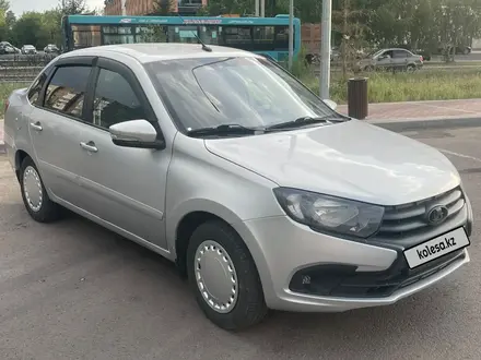 ВАЗ (Lada) Granta 2190 2019 года за 3 000 000 тг. в Караганда