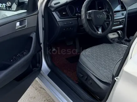 Hyundai Sonata 2020 года за 7 300 000 тг. в Шымкент – фото 5