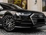 Audi A8 2018 года за 37 000 000 тг. в Алматы – фото 2