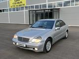 Mercedes-Benz C 200 2002 года за 2 500 000 тг. в Кокшетау