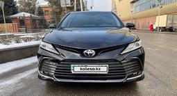 Toyota Camry 2021 года за 17 000 000 тг. в Алматы – фото 2