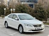 Toyota Camry 2014 годаfor11 600 000 тг. в Шымкент