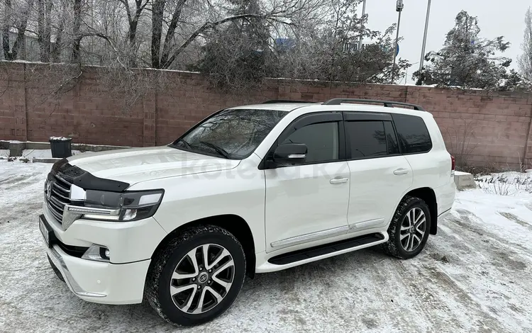 Toyota Land Cruiser 2018 года за 33 700 000 тг. в Алматы