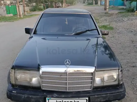 Mercedes-Benz E 200 1992 года за 900 000 тг. в Талдыкорган – фото 6