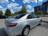 Toyota Camry 2010 годаүшін7 700 000 тг. в Актобе – фото 3