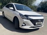 Hyundai Accent 2022 года за 8 800 000 тг. в Алматы – фото 2