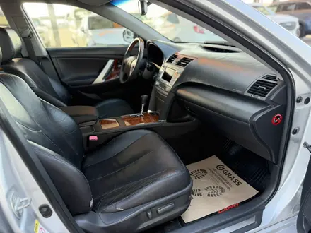 Toyota Camry 2011 года за 7 600 000 тг. в Шымкент – фото 20