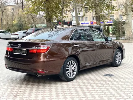 Toyota Camry 2017 года за 14 000 000 тг. в Шымкент – фото 5