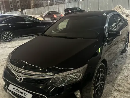 Toyota Camry 2017 года за 12 500 000 тг. в Астана