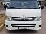 Toyota Hiace 2012 года за 12 500 000 тг. в Астана