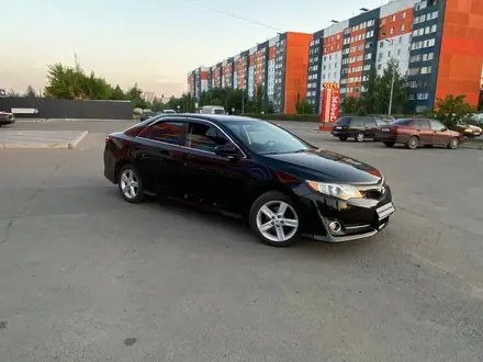 Toyota Camry 2014 года за 8 800 000 тг. в Петропавловск – фото 2