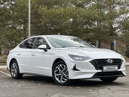 Hyundai Sonata 2020 года за 11 200 000 тг. в Астана