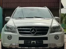 Mercedes-Benz M-Class, 2009
