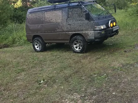 Mitsubishi Delica 1996 года за 1 400 000 тг. в Усть-Каменогорск – фото 2