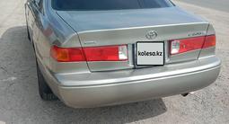 Toyota Camry 2000 годаүшін3 500 000 тг. в Алматы – фото 5