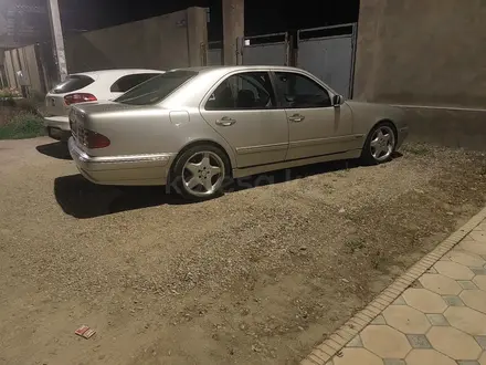 Mercedes-Benz E 320 2001 года за 6 500 000 тг. в Тараз – фото 6