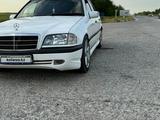 Mercedes-Benz C 180 1993 года за 2 850 000 тг. в Шымкент