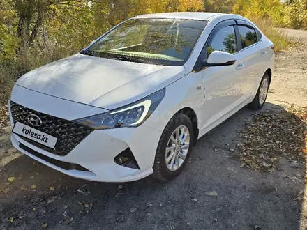 Hyundai Accent 2020 года за 8 600 000 тг. в Усть-Каменогорск – фото 3