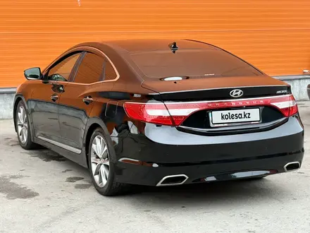 Hyundai Grandeur 2016 года за 9 700 000 тг. в Алматы – фото 22