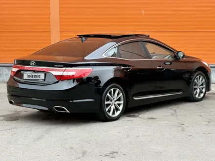 Hyundai Grandeur 2016 года за 9 700 000 тг. в Алматы – фото 23