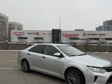 Toyota Camry 2015 года за 9 900 000 тг. в Алматы – фото 4