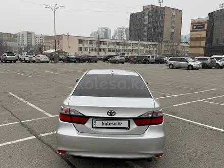 Toyota Camry 2015 года за 9 900 000 тг. в Алматы – фото 3
